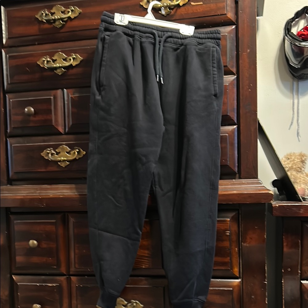 Men's Black Jogger Pants small hollister